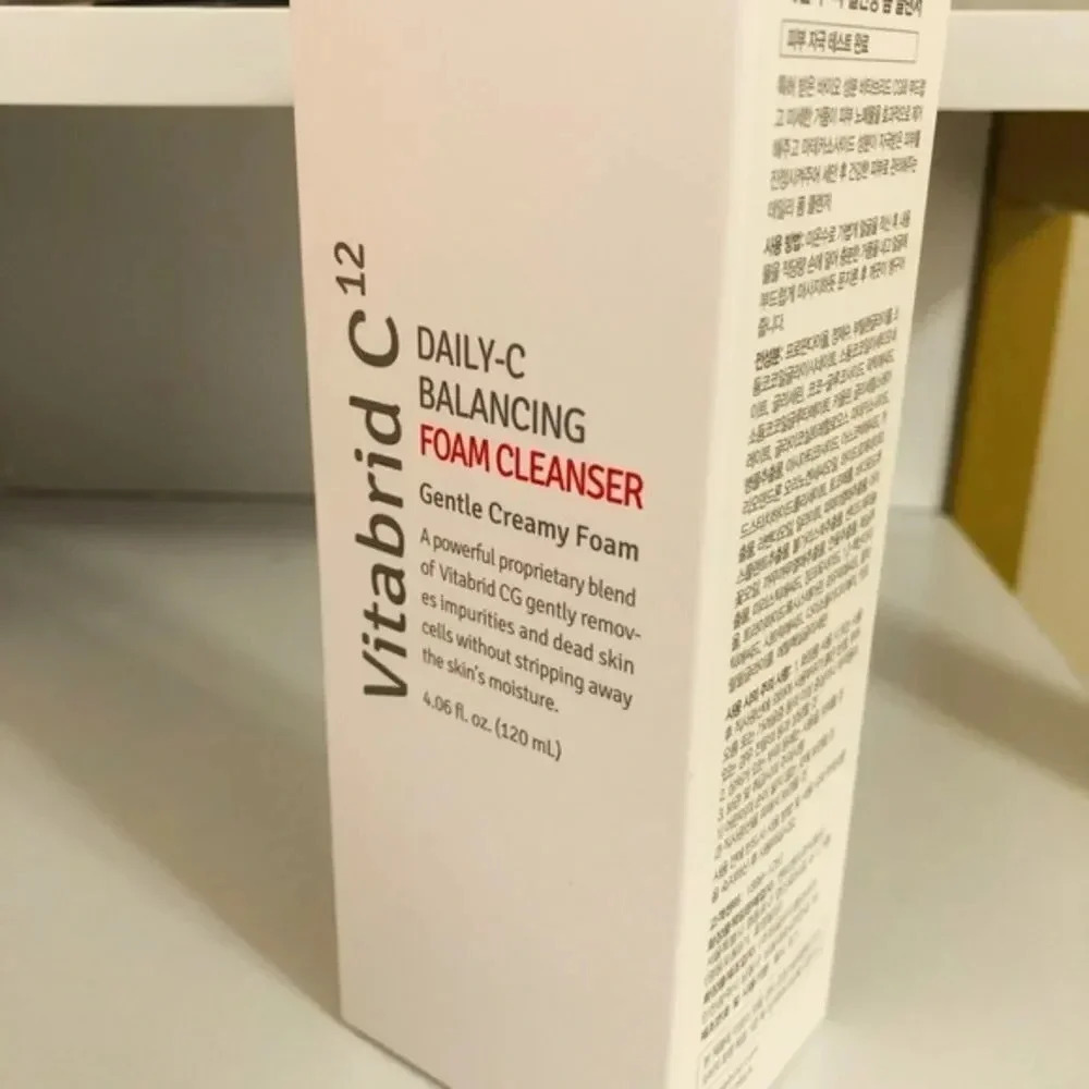 Makeup Products Set - Picture 13 of 16
